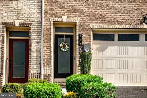 Exterior - 6334 Islington St, Middle River, MD 21220 photo 5 of 11