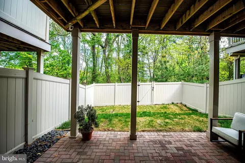 Exterior - 6334 Islington St, Middle River, MD 21220 photo 7 of 11
