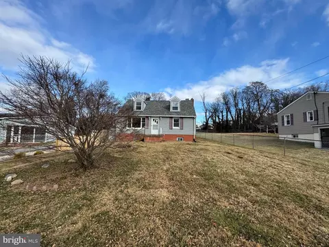 2716 Alderwood Ave, Halethorpe, MD 21227