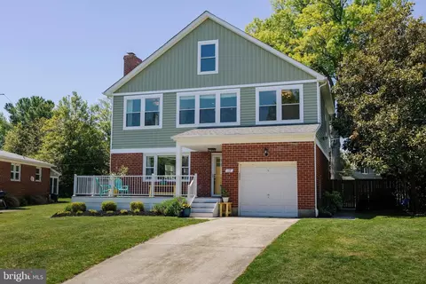 18 S Beaumont Ave, Catonsville, MD 21228