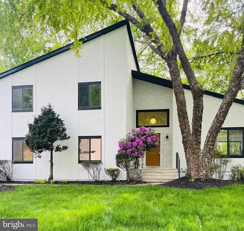 3747 Greenway Ln, Owings Mills, MD 21117