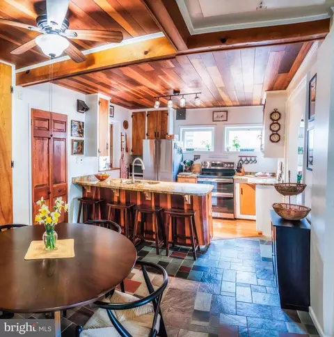 Kitchen - 6029 Loreley Beach Rd, White Marsh, MD 21162 photo 1 of 2