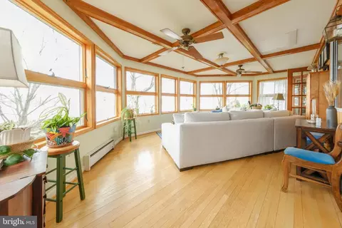 Living - 6029 Loreley Beach Rd, White Marsh, MD 21162 photo 1 of 1