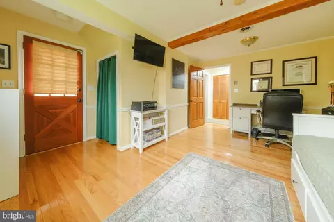 Entry Way - 6029 Loreley Beach Rd, White Marsh, MD 21162 photo 5 of 6