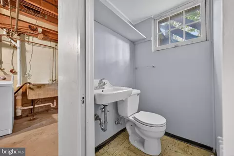 Bath - 124 Dunkirk Rd, Baltimore, MD 21212 photo 3 of 3