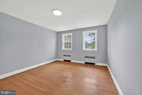 Bedroom - 124 Dunkirk Rd, Baltimore, MD 21212 photo 2 of 9