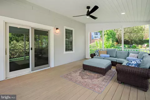 Exterior - 902 Kingston Rd, Baltimore, MD 21212 photo 10 of 19