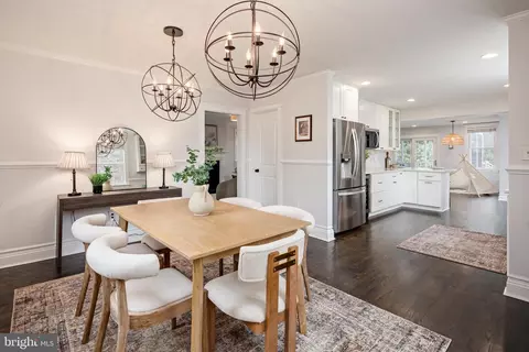 Dining - 902 Kingston Rd, Baltimore, MD 21212 photo 1 of 1