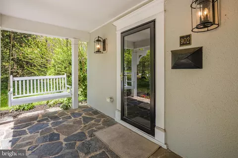 Exterior - 902 Kingston Rd, Baltimore, MD 21212 photo 3 of 19