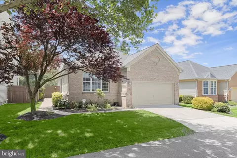 320 Chalk Hill Dr, Pikesville, MD 21208