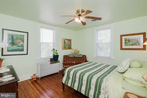 Bedroom - 10 Elmont Ave, Baltimore, MD 21206 photo 4 of 10
