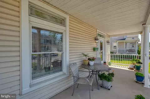 Exterior - 10 Elmont Ave, Baltimore, MD 21206 photo 6 of 11