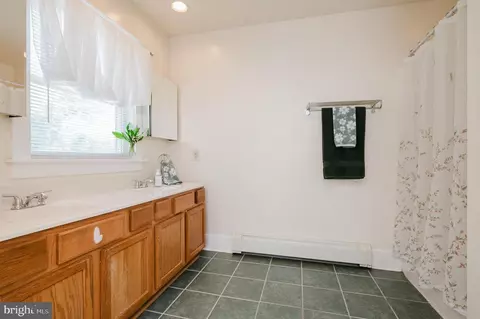 Bath - 10 Elmont Ave, Baltimore, MD 21206 photo 1 of 3