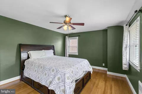 Bedroom - 636 Overbrook Rd, Baltimore, MD 21212 photo 2 of 8