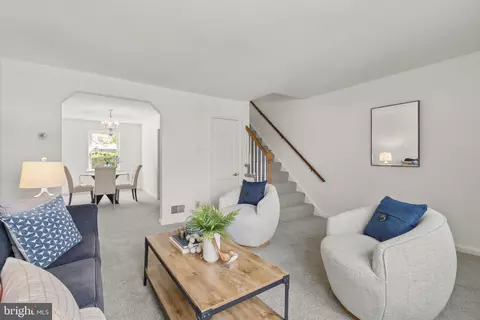 Living - 1245 Brewster St, Halethorpe, MD 21227 photo 2 of 2