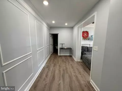 Entry Way - 405 Central Ave, Towson, MD 21204 photo 1 of 4