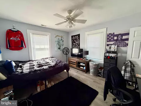 Bedroom - 405 Central Ave, Towson, MD 21204 photo 5 of 7