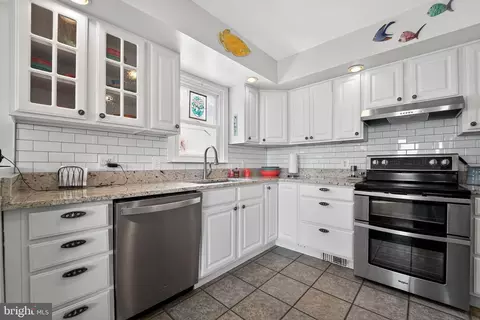 Kitchen - 1400 Burke Rd, Middle River, MD 21220 photo 1 of 3