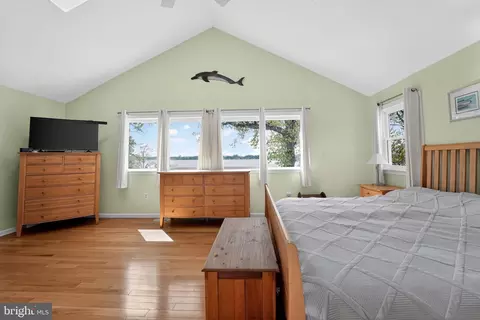 Bedroom - 1400 Burke Rd, Middle River, MD 21220 photo 3 of 5