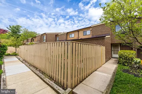 11 Tanner Ct #G, Pikesville, MD 21208