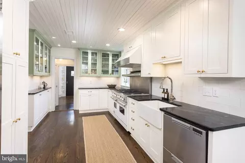Kitchen - 7005 Copeleigh, Baltimore, MD 21212 photo 3 of 4