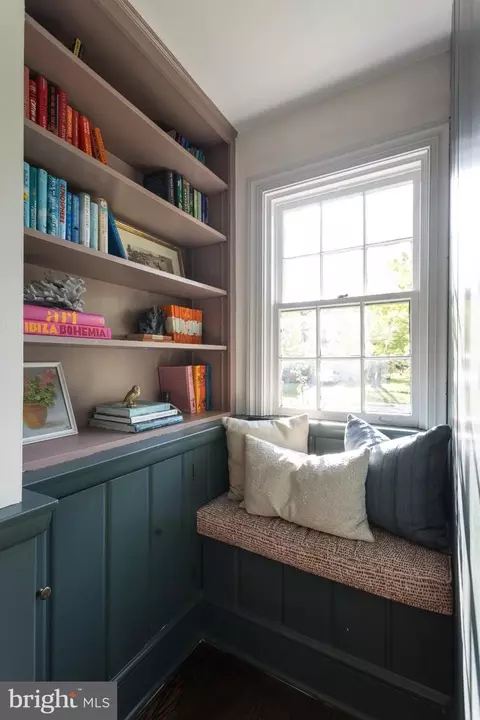 Entry Way - 7005 Copeleigh, Baltimore, MD 21212 photo 3 of 8