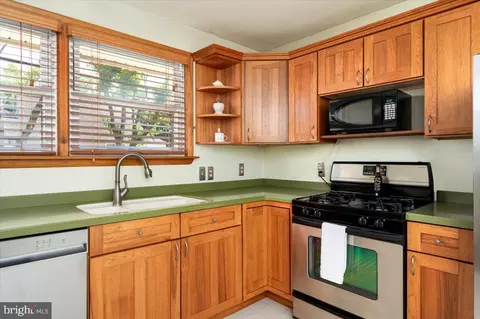 Kitchen - 3231 Grace Rd, Sparrows Point, MD 21219 photo 2 of 2