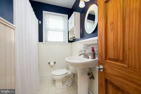 Bath - 3231 Grace Rd, Sparrows Point, MD 21219 photo 1 of 1