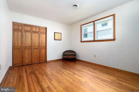 Bedroom - 3231 Grace Rd, Sparrows Point, MD 21219 photo 2 of 3