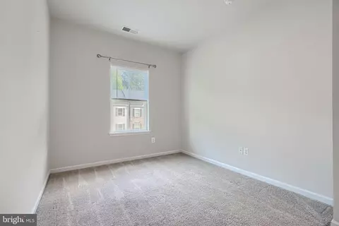 Bedroom - 2824 Shaws Rd, Sparrows Point, MD 21219 photo 5 of 8