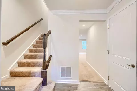 Entry Way - 2824 Shaws Rd, Sparrows Point, MD 21219 photo 13 of 14