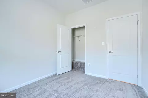 Bedroom - 2824 Shaws Rd, Sparrows Point, MD 21219 photo 3 of 8