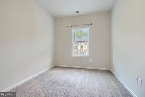 Bedroom - 2824 Shaws Rd, Sparrows Point, MD 21219 photo 4 of 8