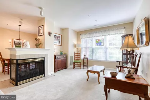 400 Symphony Cir #257C, Cockeysville, MD 21030