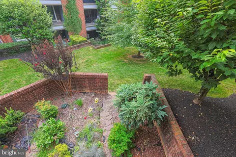 Exterior - 7 B Pipe Hill Ct #7B, Baltimore, MD 21209 photo 7 of 12