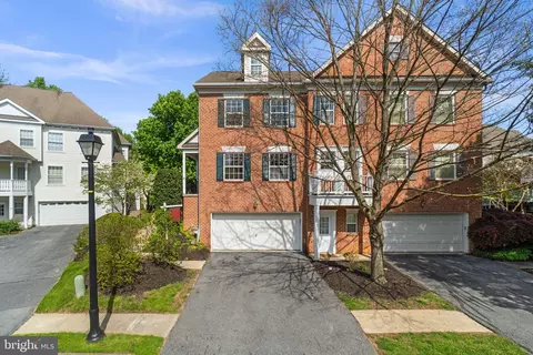 7 Augustus Wally Ct #11, Reisterstown, MD 21136