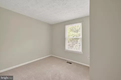 Bedroom - 45 Hyacinth Rd, Parkville, MD 21234 photo 2 of 4