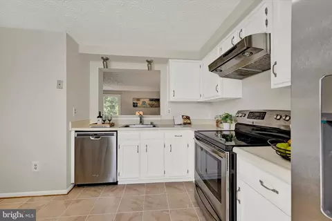 Kitchen - 45 Hyacinth Rd, Parkville, MD 21234 photo 3 of 3