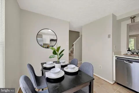 Dining - 45 Hyacinth Rd, Parkville, MD 21234 photo 1 of 2