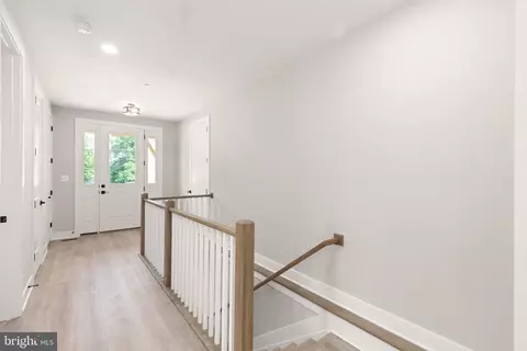 Entry Way - 2434 Lodge Farm Rd, Sparrows Point, MD 21219 photo 2 of 6