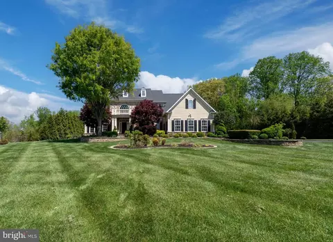 3927 Briar Knoll Cir, Phoenix, MD 21131