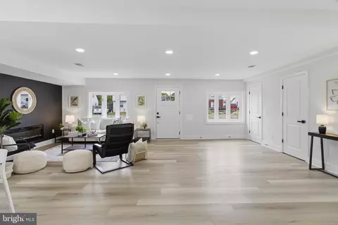 Living - 3423 Sollers Point Rd, Dundalk, MD 21222 photo 1 of 1
