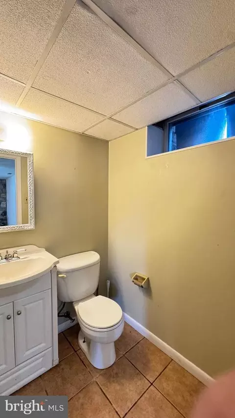 Bath - 7835 Perry, Nottingham, MD 21236 photo 2 of 2