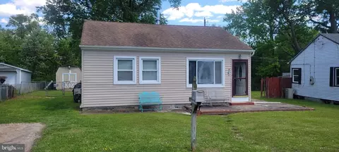 14 Taxi Way, Middle River, MD 21220