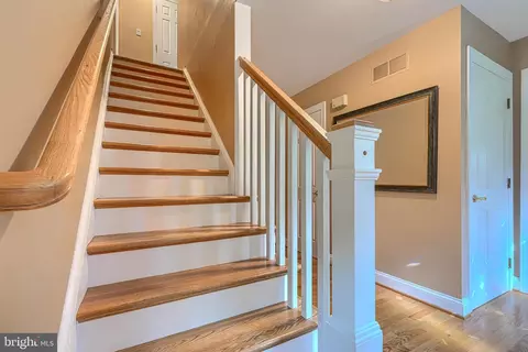 Entry Way - 13908 Foxland Rd, Phoenix, MD 21131 photo 2 of 3