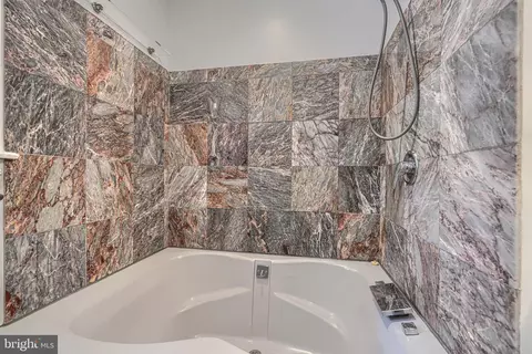 Bath - 13908 Foxland Rd, Phoenix, MD 21131 photo 3 of 8