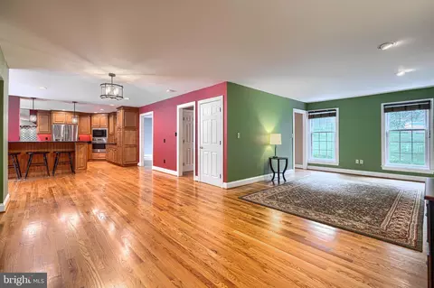 Living - 13908 Foxland Rd, Phoenix, MD 21131 photo 4 of 14