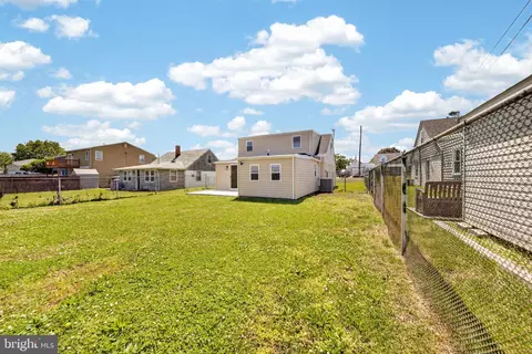 Exterior - 3129 Sollers Point Rd, Dundalk, MD 21222 photo 4 of 4
