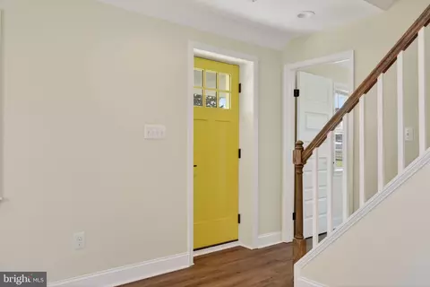 Entry Way - 3129 Sollers Point Rd, Dundalk, MD 21222 photo 15 of 15