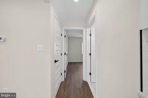 Entry Way - 3129 Sollers Point Rd, Dundalk, MD 21222 photo 11 of 15